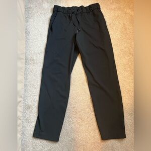 SOLD!! Lululemon On the Fly pants Black luxtreme